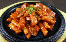 Hướng dẫn cách làm bánh Tteokbokki  chuẩn ẩm thực Hàn Quốc