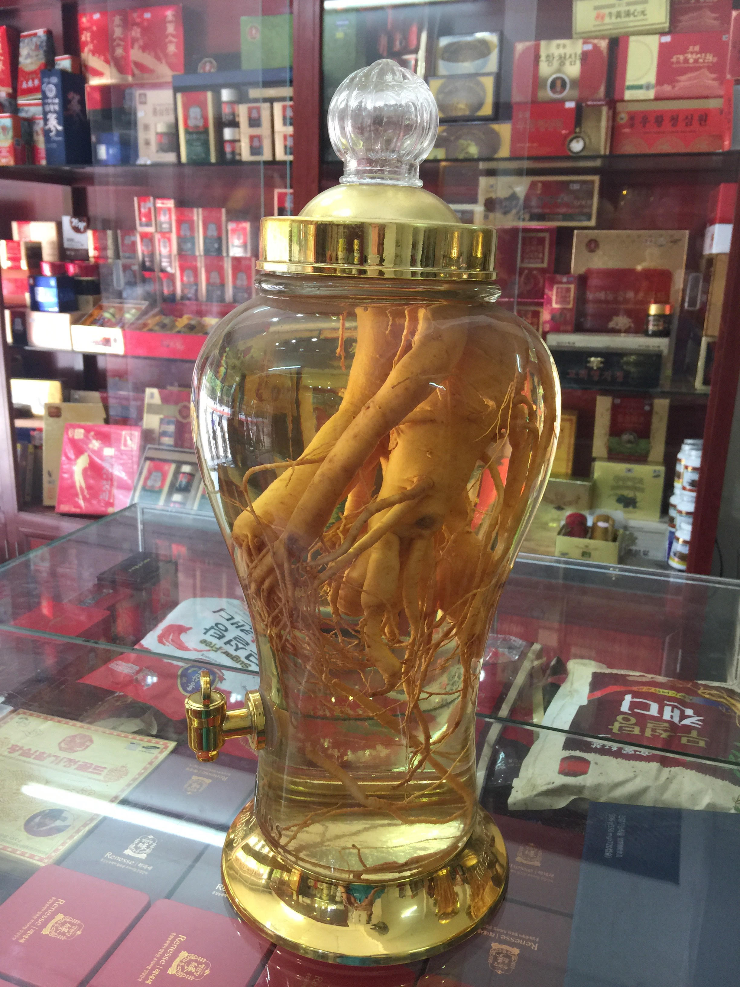 Địa chỉ cửa hàng bán sâm củ khô hộp thiếc, rượu nhân sâm tại quận 9